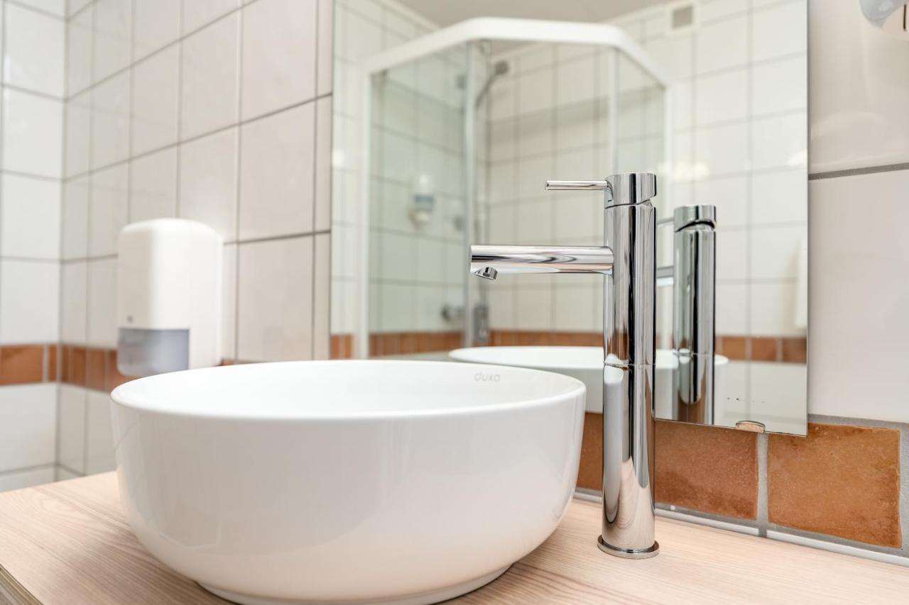 Birkebeineren Hotel & Apartments Лилехамер Екстериор снимка