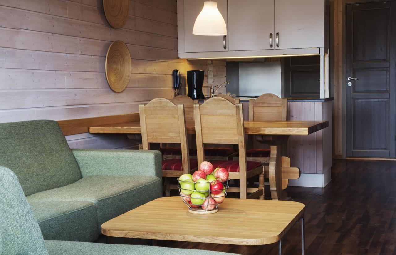 Birkebeineren Hotel & Apartments Лилехамер Екстериор снимка