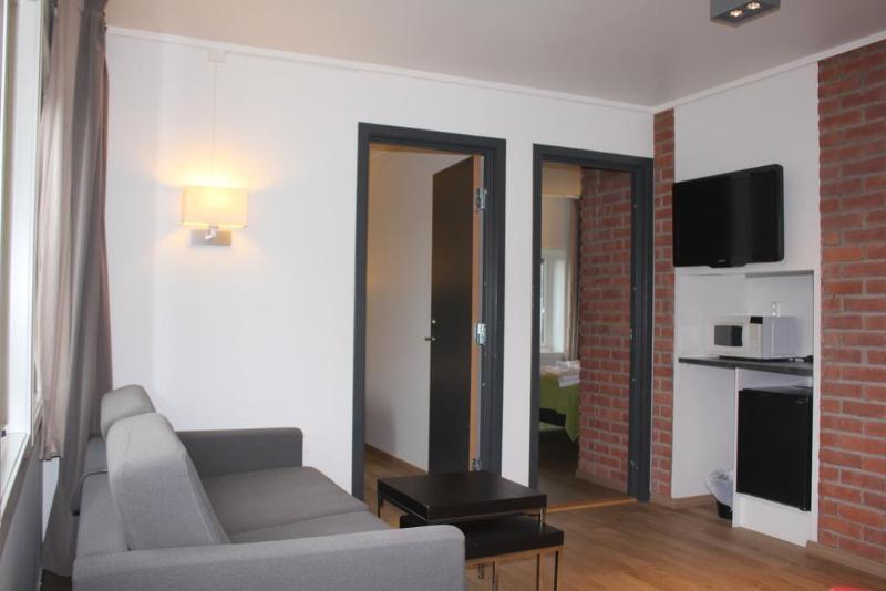 Birkebeineren Hotel & Apartments Лилехамер Екстериор снимка